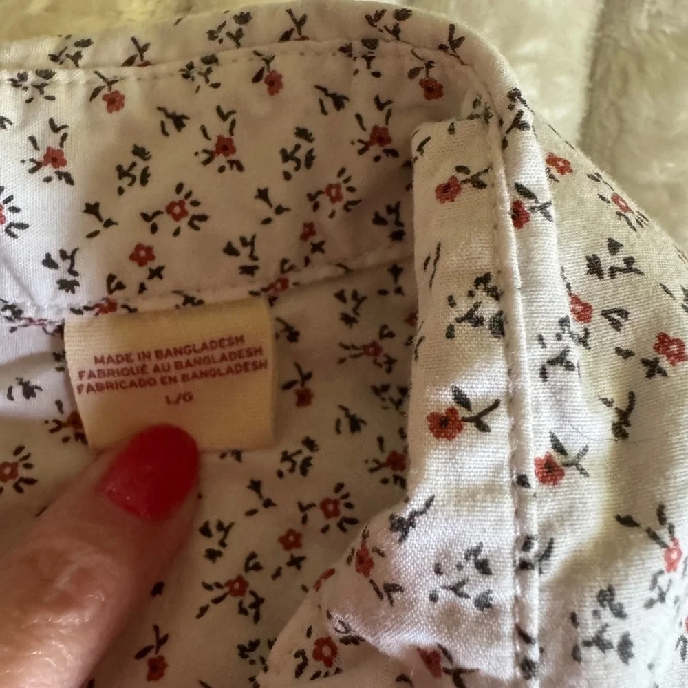 Levi's White and Red Patterned Casual Shirt
